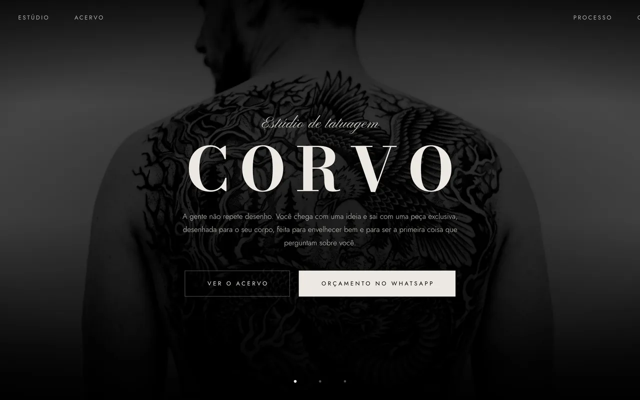 Site do estúdio de tatuagem Corvo, em Florianópolis, desenvolvido pela Personly Digital